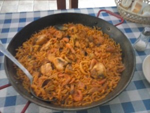 fideuawithrabbitandseafood