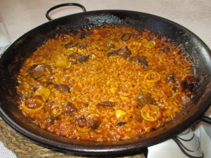 Seafood paella